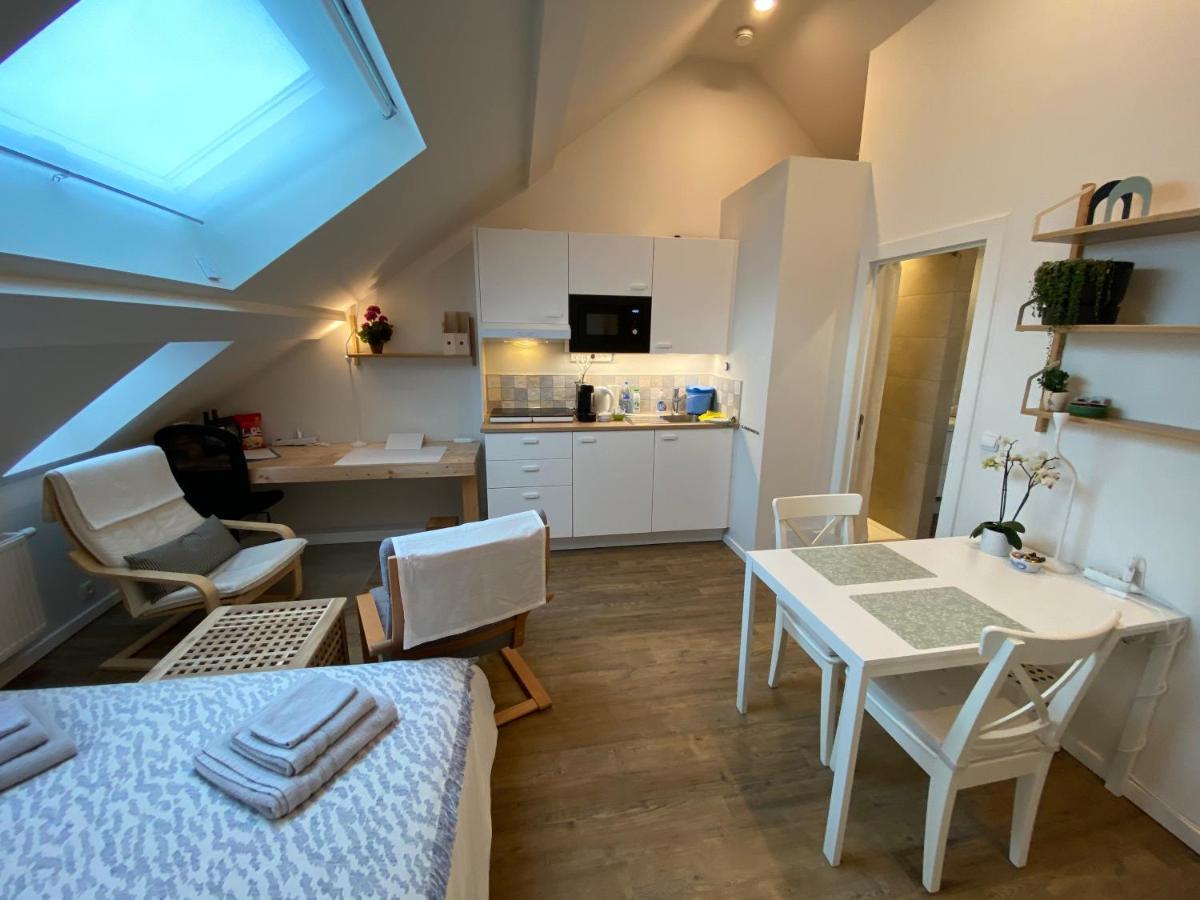 Logies-M Comfort Studios Inc Bikes B&B Ostende Extérieur photo