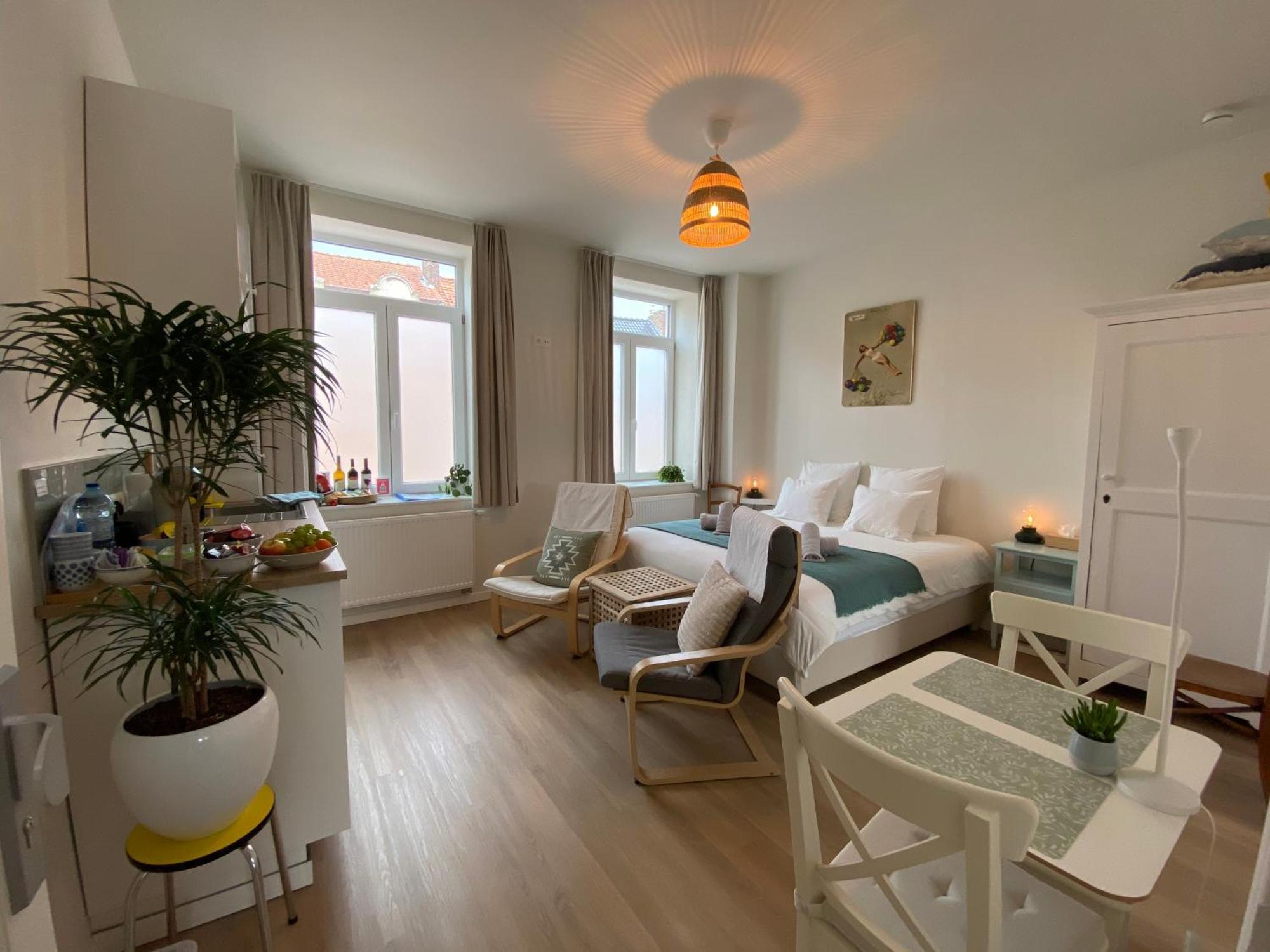 Logies-M Comfort Studios Inc Bikes B&B Ostende Extérieur photo