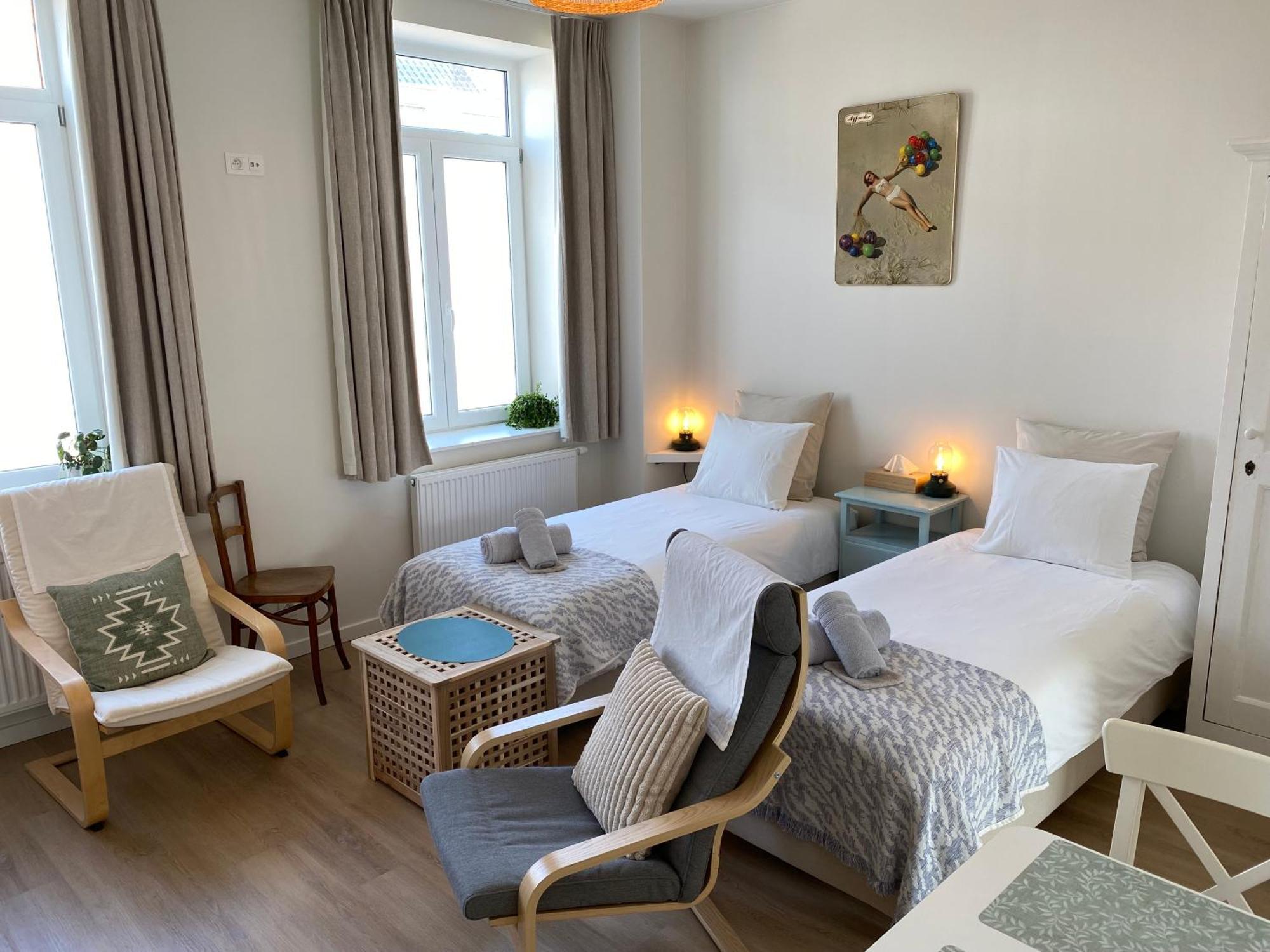 Logies-M Comfort Studios Inc Bikes B&B Ostende Extérieur photo